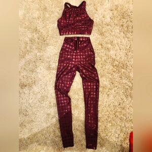 XS Purplish Maroon Peloton Matching Workout Leggings and Sports Bra